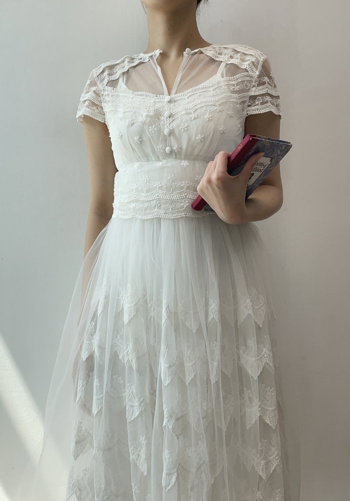 white lace dress (데미지)